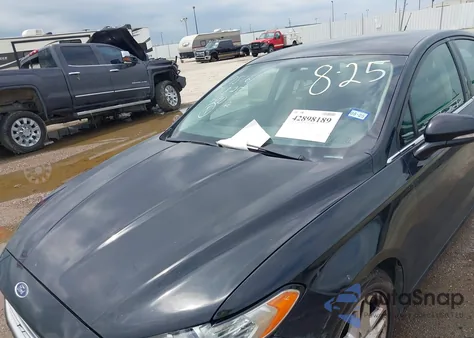 2015 Ford Fusion Se z USA, uszkodzony, nr VIN 1FA6P0H72F5105972